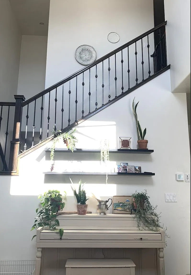 3 bed, 2.5 bath, 1777 sqft, $1,990 — Photo 2