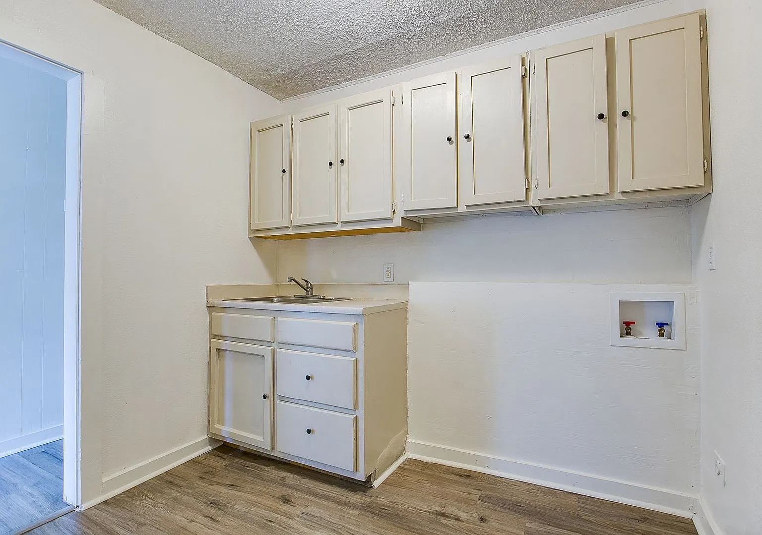 Now Available - Cozy Rental + Affordable Pricing Near Downtown San Angelo! — Photo 4