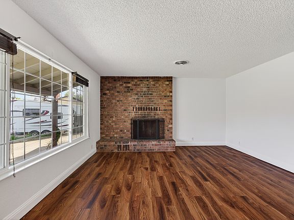 5th image of 4160 Travona Ct