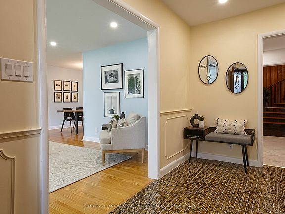 3rd image of 25 Hyde Park Ave