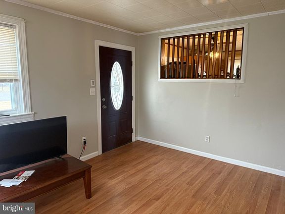 3rd image of 8905 Marquis Ln