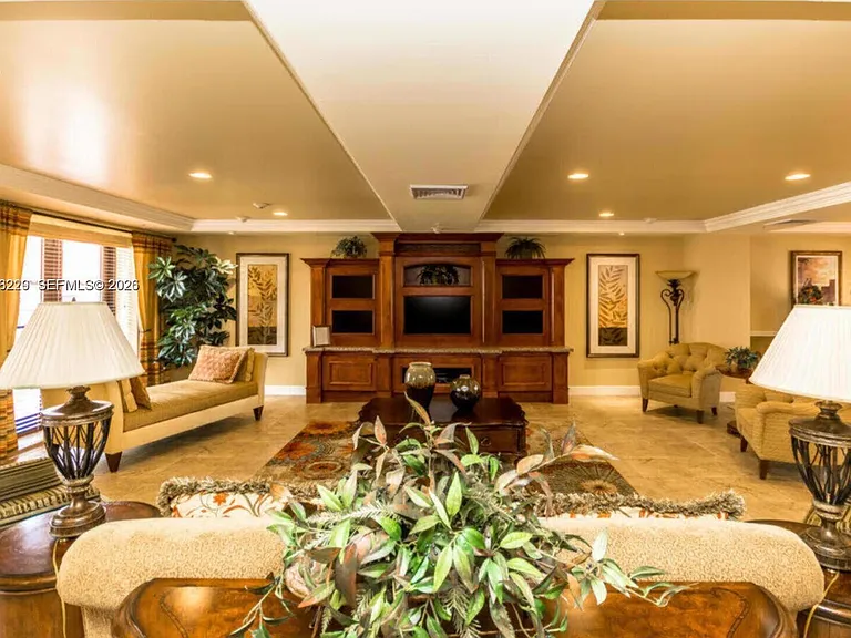 888 S Douglas Rd #605 — Photo 4