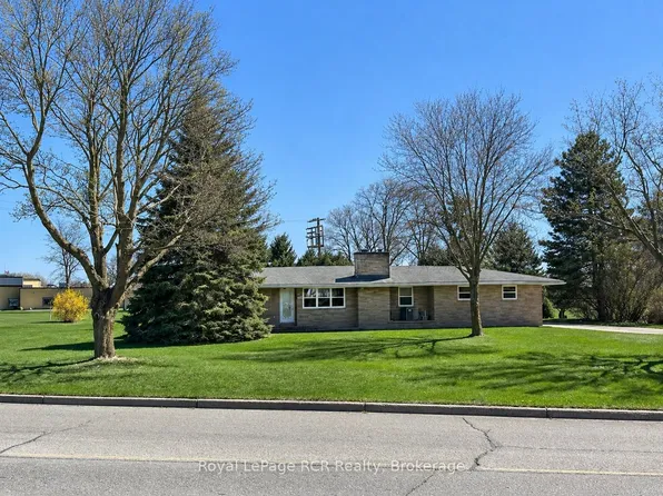 315 2nd St, Hanover, ON N4N 1A4