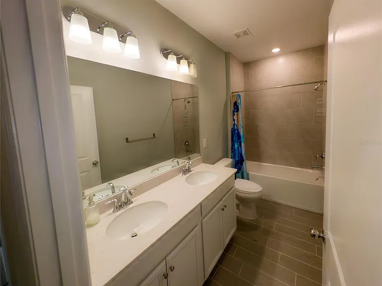 2022 NW 44th Court Rd — Photo 17