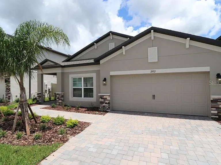 Marine Grass Dr — Photo 1