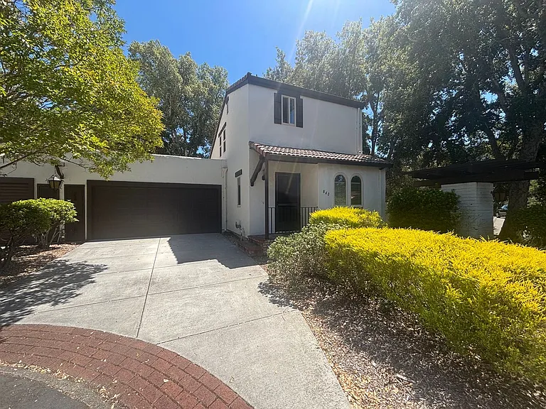 840 Adobe Dr — Photo 16