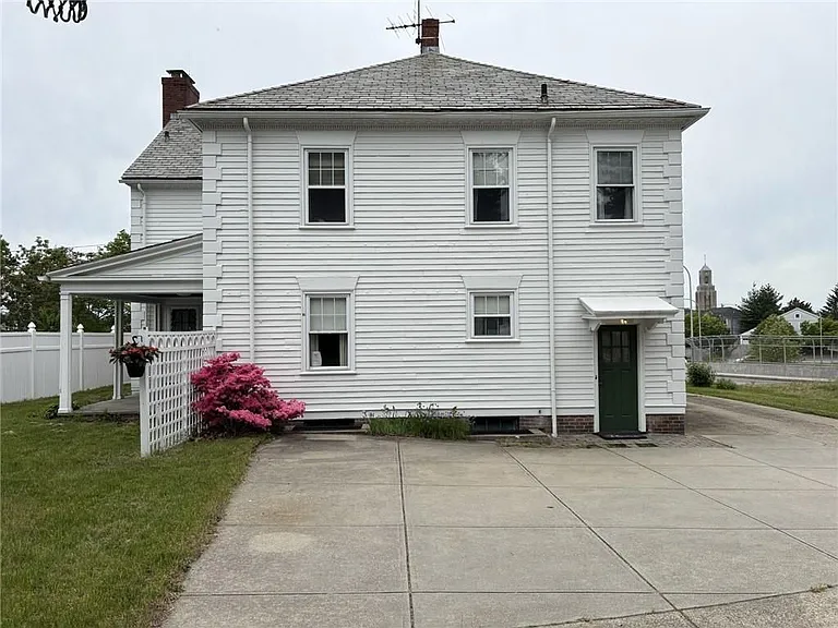 36 Underwood St — Photo 5