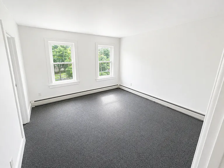 22 Union St — Photo 3