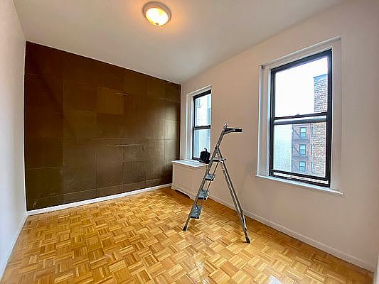 1st image of 355 E 82nd St #20