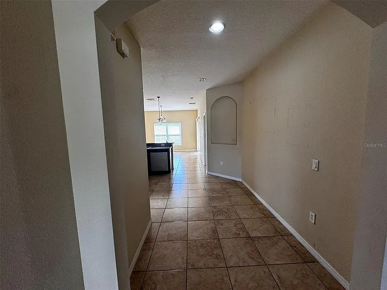 3903 Skipper Ct — Photo 7