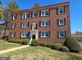 2000 37th St SE APT 202, Washington, DC 20020