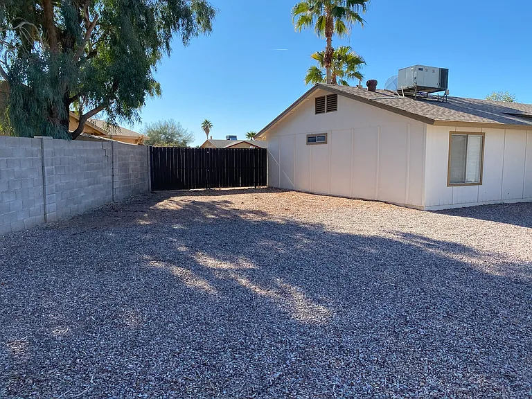 2744 E Villa Theresa Dr — Photo 20