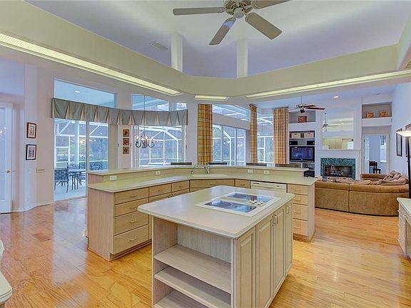 4th image of 2826 Norwood Ln