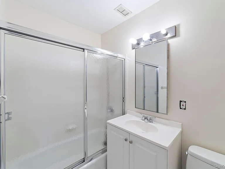 23 Water Grant St #8G — Photo 22