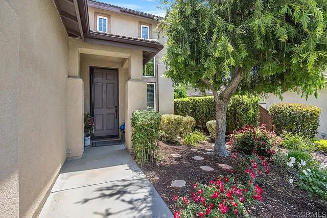 31135 Gleneagles Dr — Photo 3