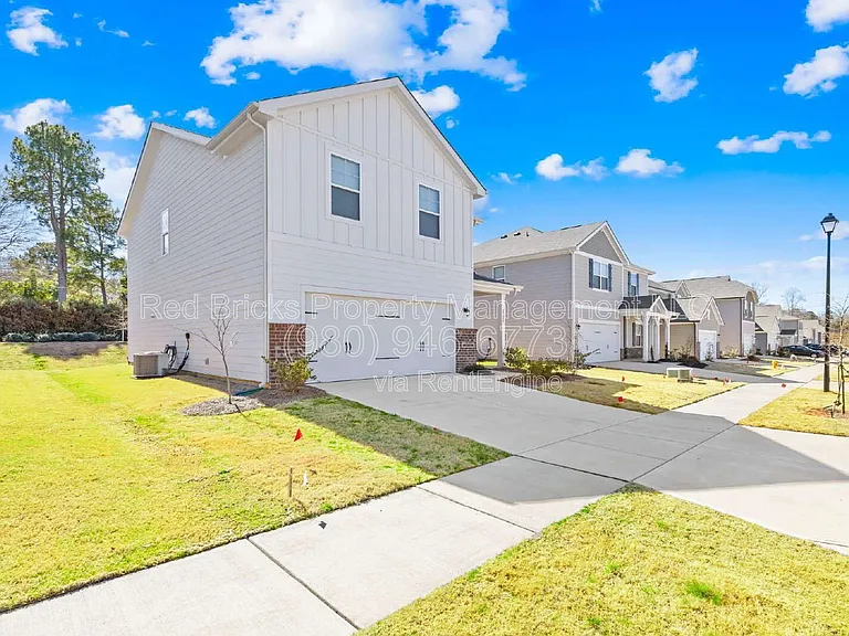 2128 Blue Sky Meadows Dr — Photo 2