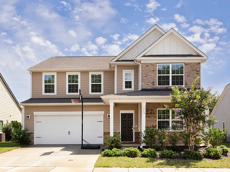 913 Ashton Oak Ct — Photo 1