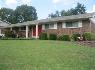 611 Ivygate Dr, Saint Louis, MO 63129