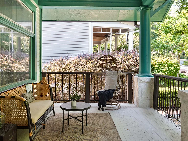 799 Charles Allen Dr NE #1 — Photo 41