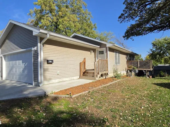 409 Secor Ave, Forest City, IA 50436