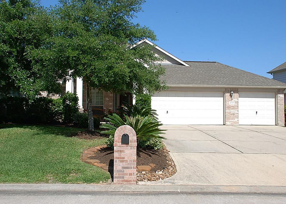 1st image of 18506 Catamaran Dr