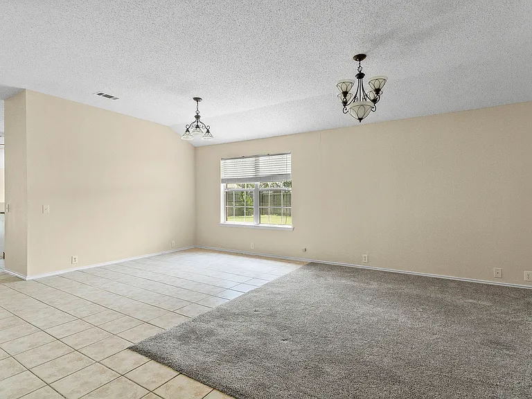 3300 Creekwood Dr — Photo 14