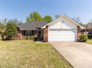 6809 Lookout Dr, Fort Smith, AR 72916