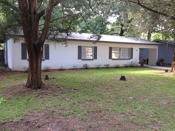 3rd image of 4140 NW 19th Ter