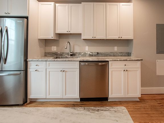 5th image of 7 Park Ln Floor 2