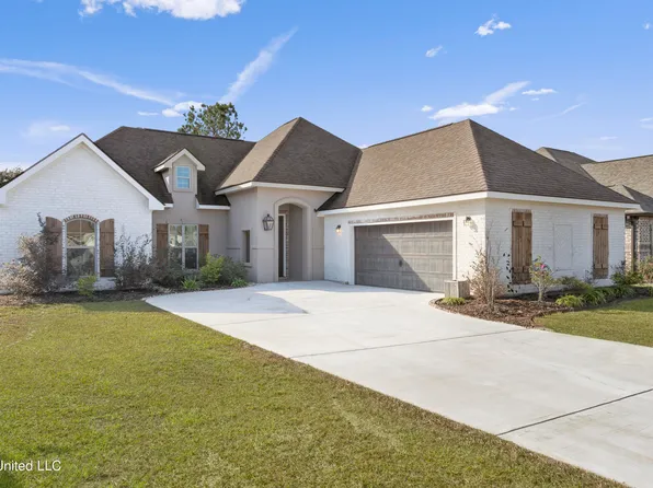 3059 Rue Michelle Rd, Diberville, MS 39540