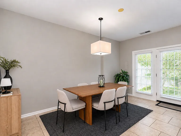 17633 Delmas Dr — Photo 12