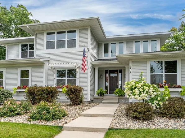 308 Grove St, Portland, MI 48875