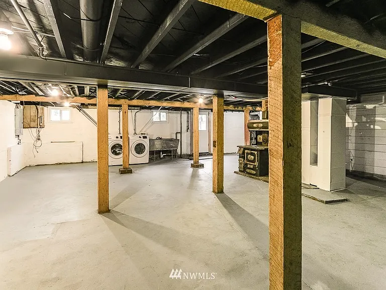 5124 S Frontenac St — Photo 16