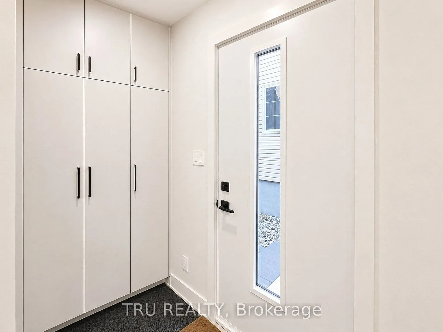 1 bed, $1,950 — Photo 2