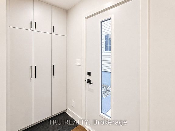 2nd image of 120 Glynn Ave #B