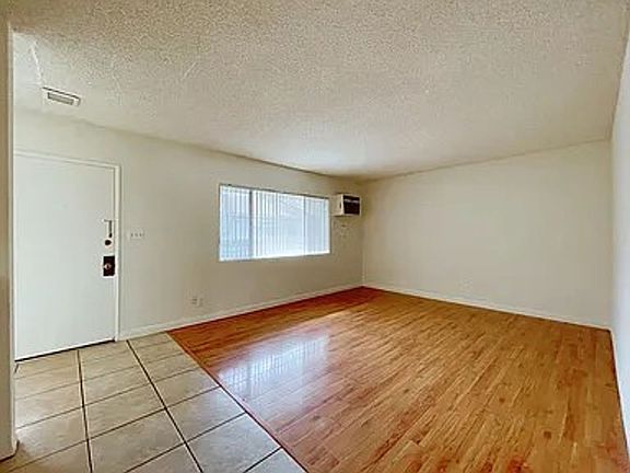 5th image of 532 N New Ave #53212