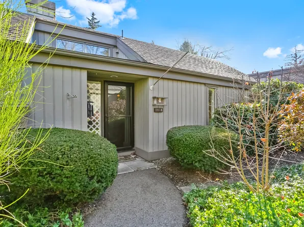 281 Heritage Village #B, Southbury, CT 06488