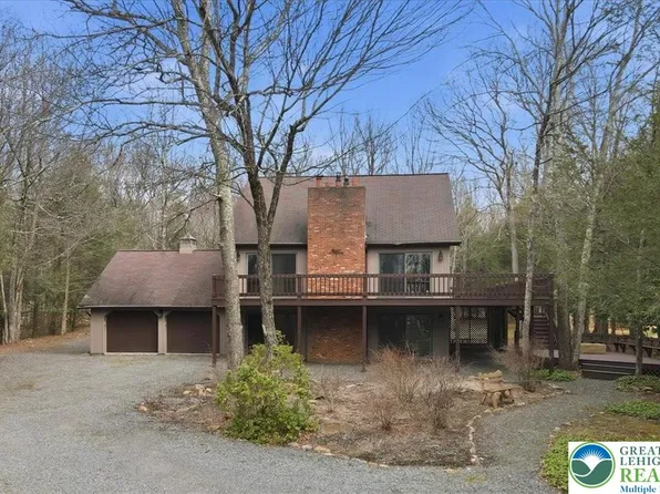 340 Bear Ln, Jim Thorpe, PA 18229