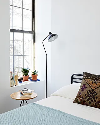 Rented by Venn NY Inc | media 13