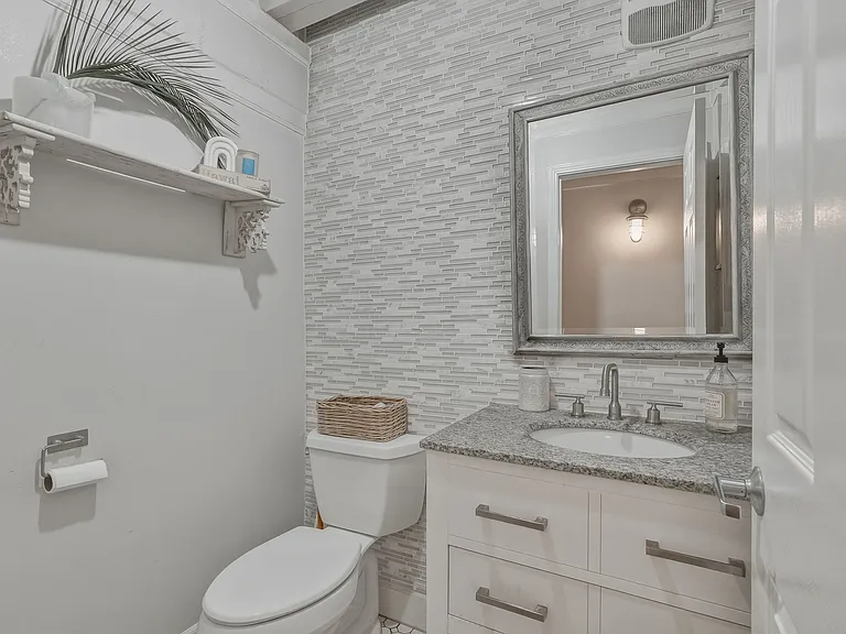223 Mookua St — Photo 13