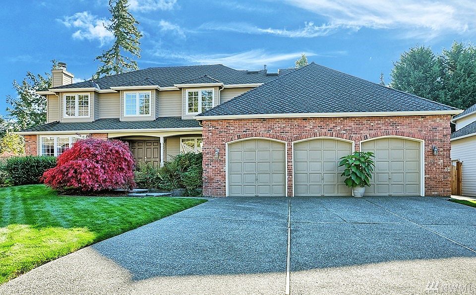 1st image of 3018 161st St SE