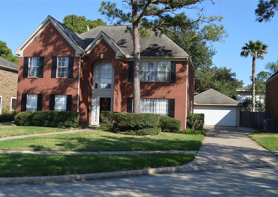 1st image of 2105 Cherry Hills Dr