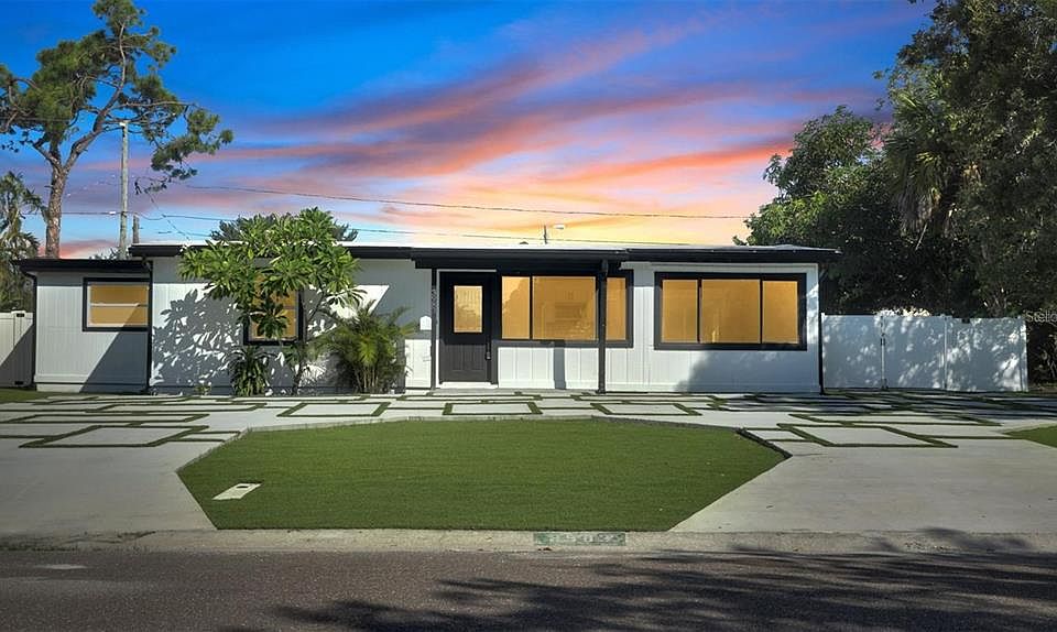 1st image of 3983 MARLIN DRIVE SE
