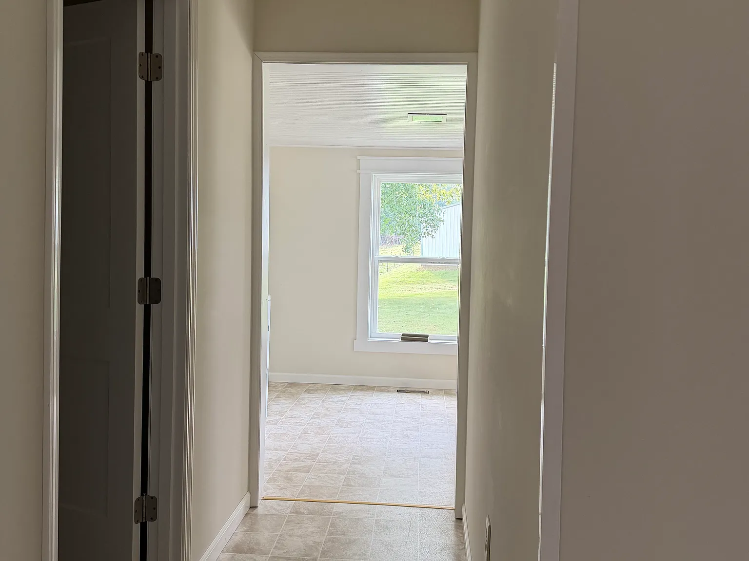 3 bed, 1400 sqft, $1,850 — Photo 4