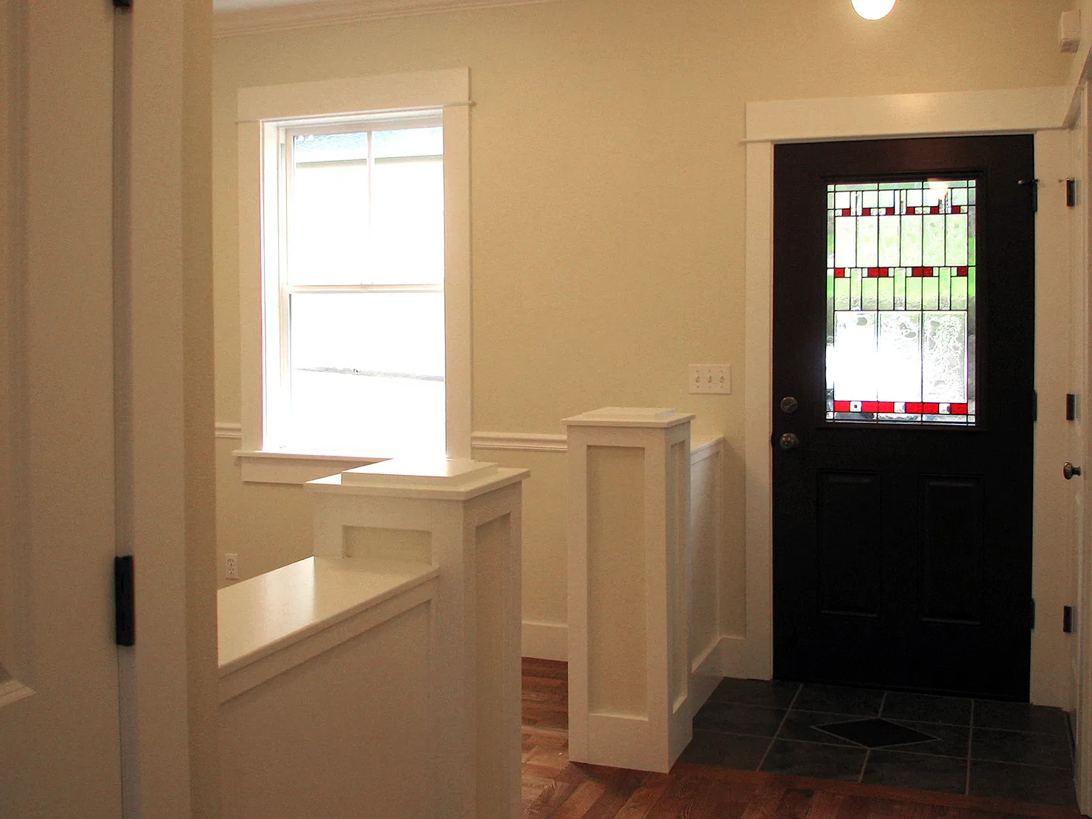 3 bed, 2.5 bath, 2066 sqft, $2,395 — Photo 3