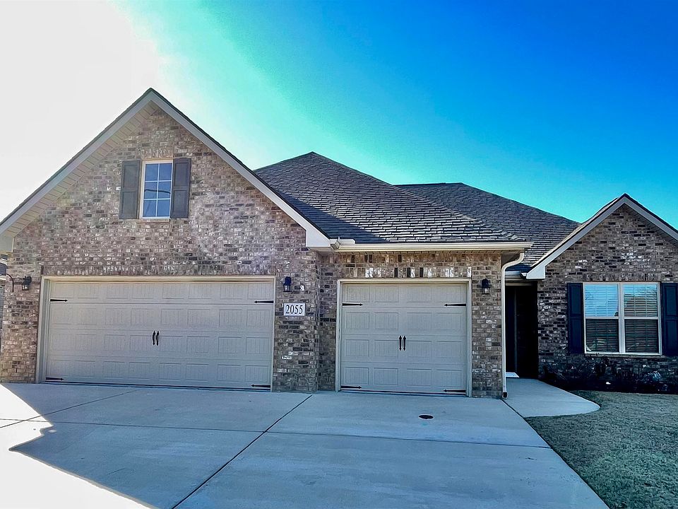 1st image of 2055 Austin Dr NE