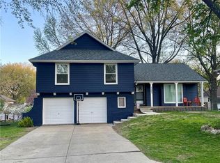 12063 W 99th Ter, Lenexa, KS 66215