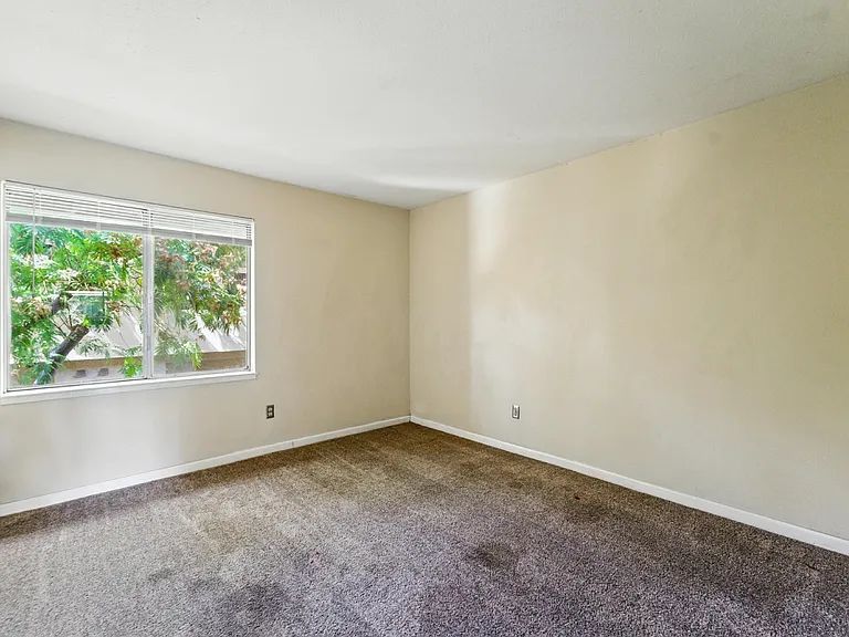 303 Tradewinds Dr #8 — Photo 17