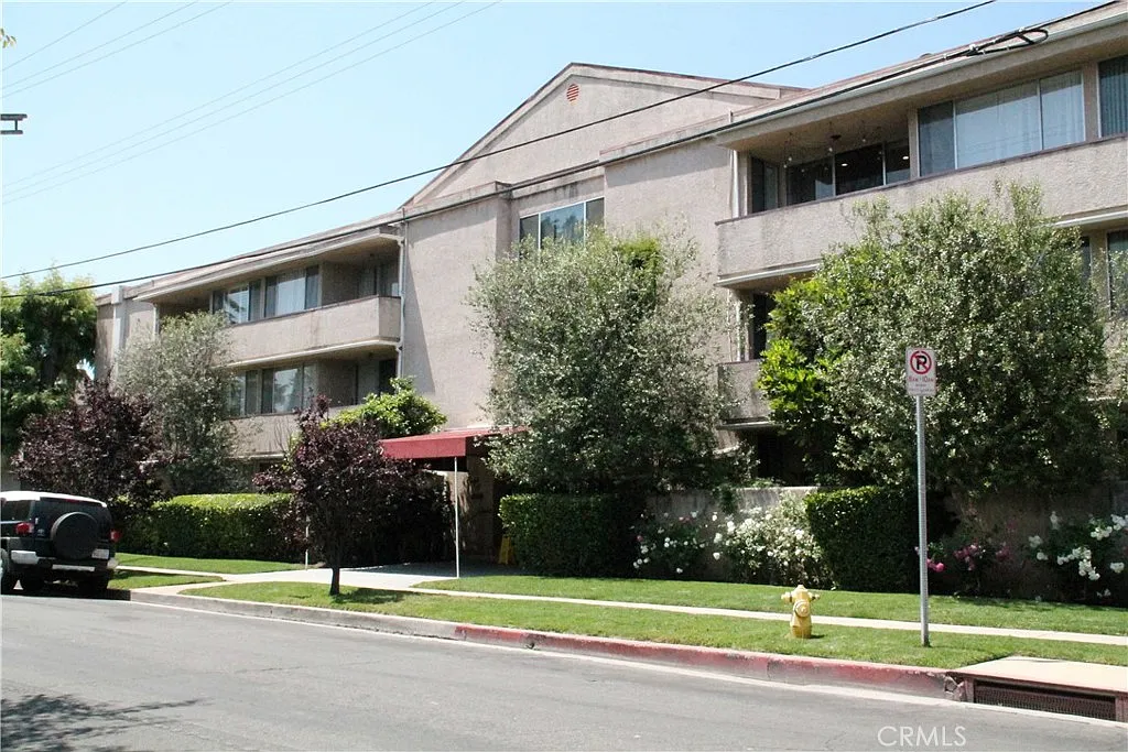2 bed, 1242 sqft, $2,900 — Photo 2