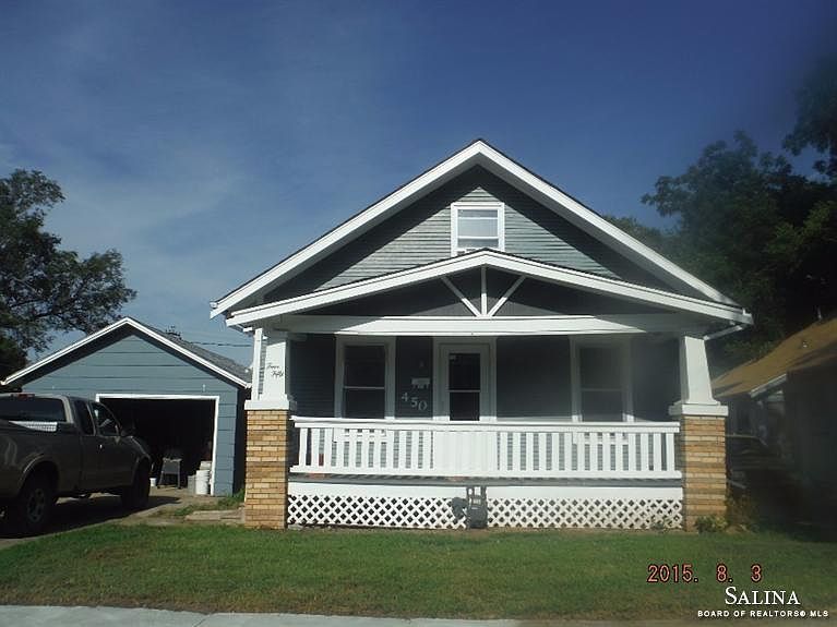 1st image of 450 S Phillips Ave